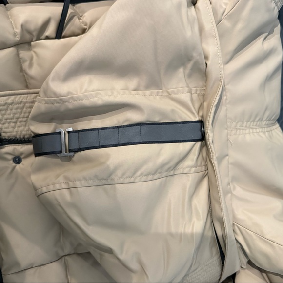 Canada Goose McKenna Jacket Performance Satin - Picture 13 of 16